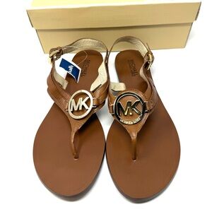 Michael Kors Women’s Charm‎ Thong Sandal Flip Flop Brown Leather Gold 9.5 m Flat